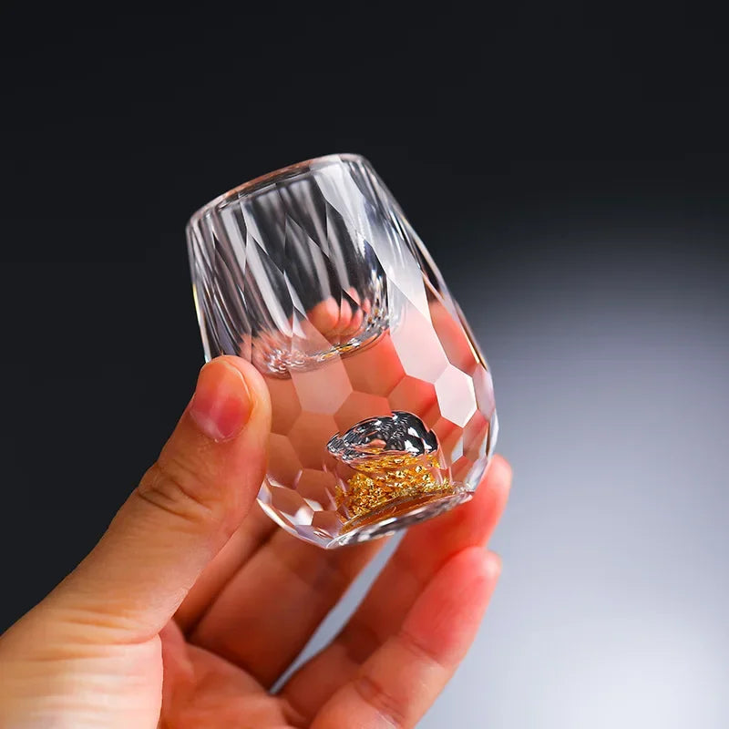 Kin – Japanisches Sakeglas mit Goldverzierung