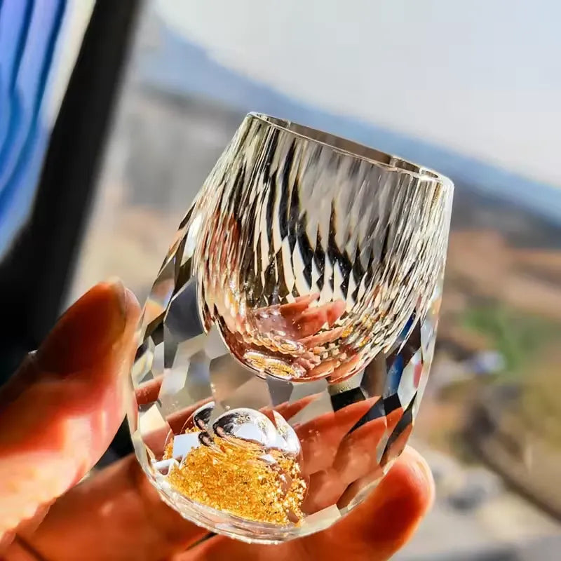 Kin – Japanisches Sakeglas mit Goldverzierung
